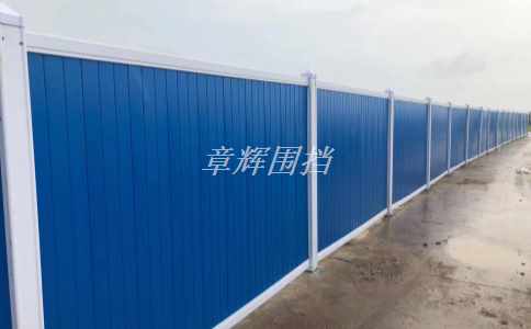 簡易圍擋在馬場或養殖場中的使用如何提升動物的生存環境？（養殖場中簡易圍擋的環境改善作用）