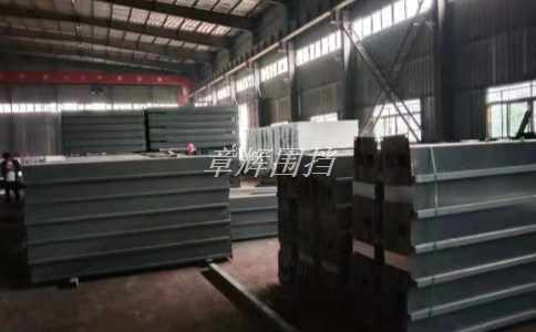 簡(jiǎn)易圍擋的防護(hù)能力是否符合相關(guān)標(biāo)準(zhǔn)和規(guī)定？（簡(jiǎn)易圍擋防護(hù)能力標(biāo)準(zhǔn)與規(guī)定分析）